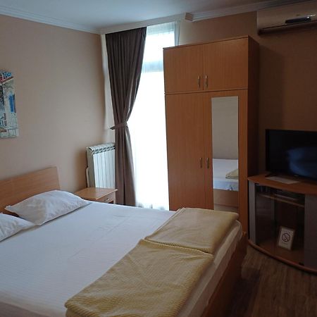 Hotel Marina Oasa Grocka エクステリア 写真