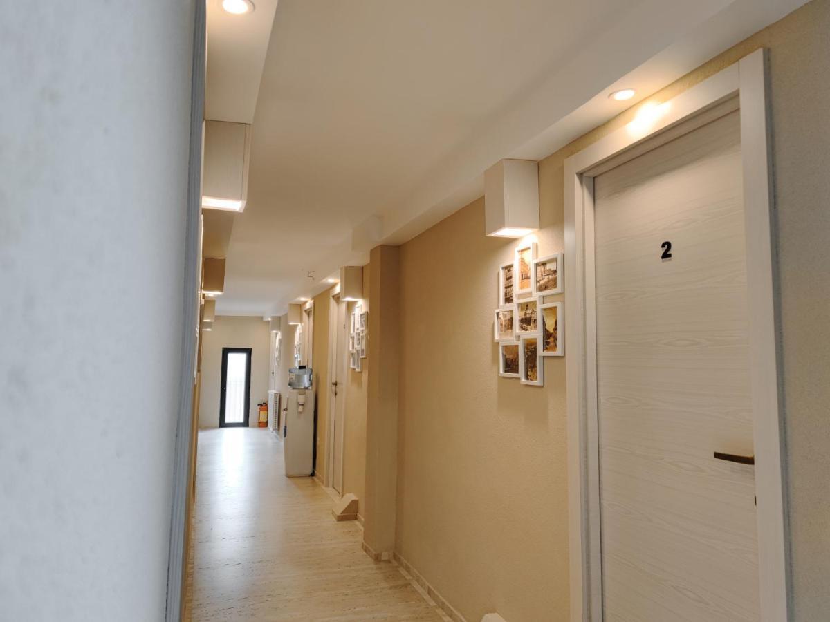 Hotel Marina Oasa Grocka エクステリア 写真
