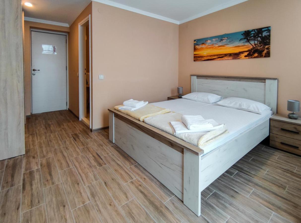 Hotel Marina Oasa Grocka エクステリア 写真